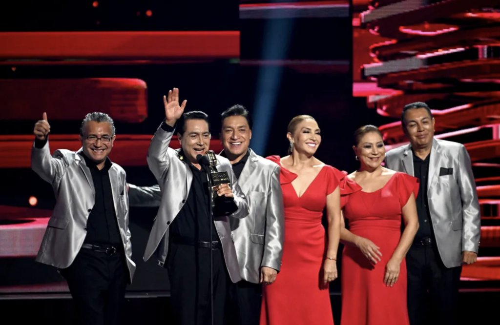 Ivy Queen Ivy Queen habla en el escenario durante los Premios Billboard de la Música Latina 2023 en el Watsco Center el 05 de octubre de 2023 en Coral Gables, Florida.